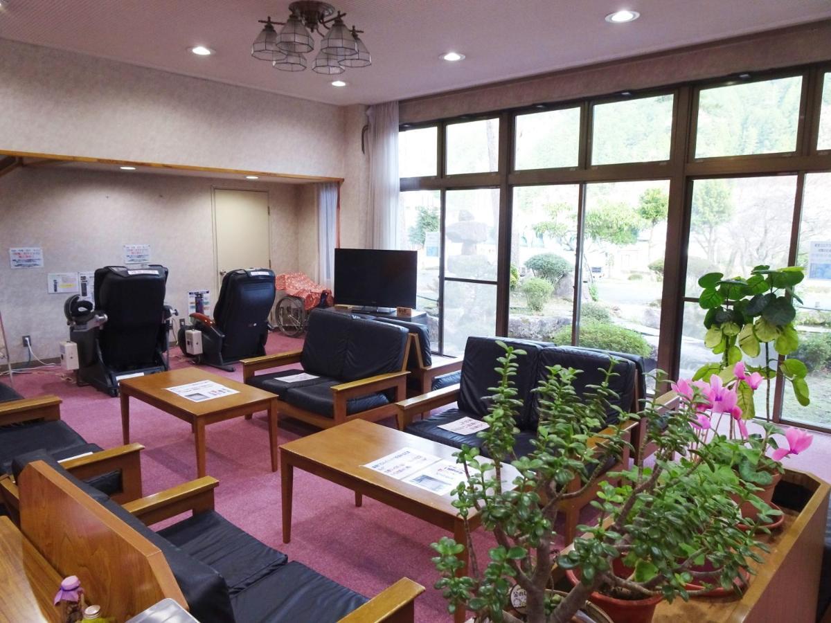 Готель 阿寺温泉 フォレスパ木曽あてら荘 Okuwa Екстер'єр фото