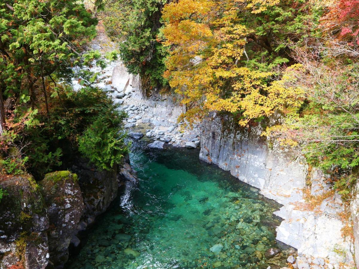 Готель 阿寺温泉 フォレスパ木曽あてら荘 Okuwa Екстер'єр фото